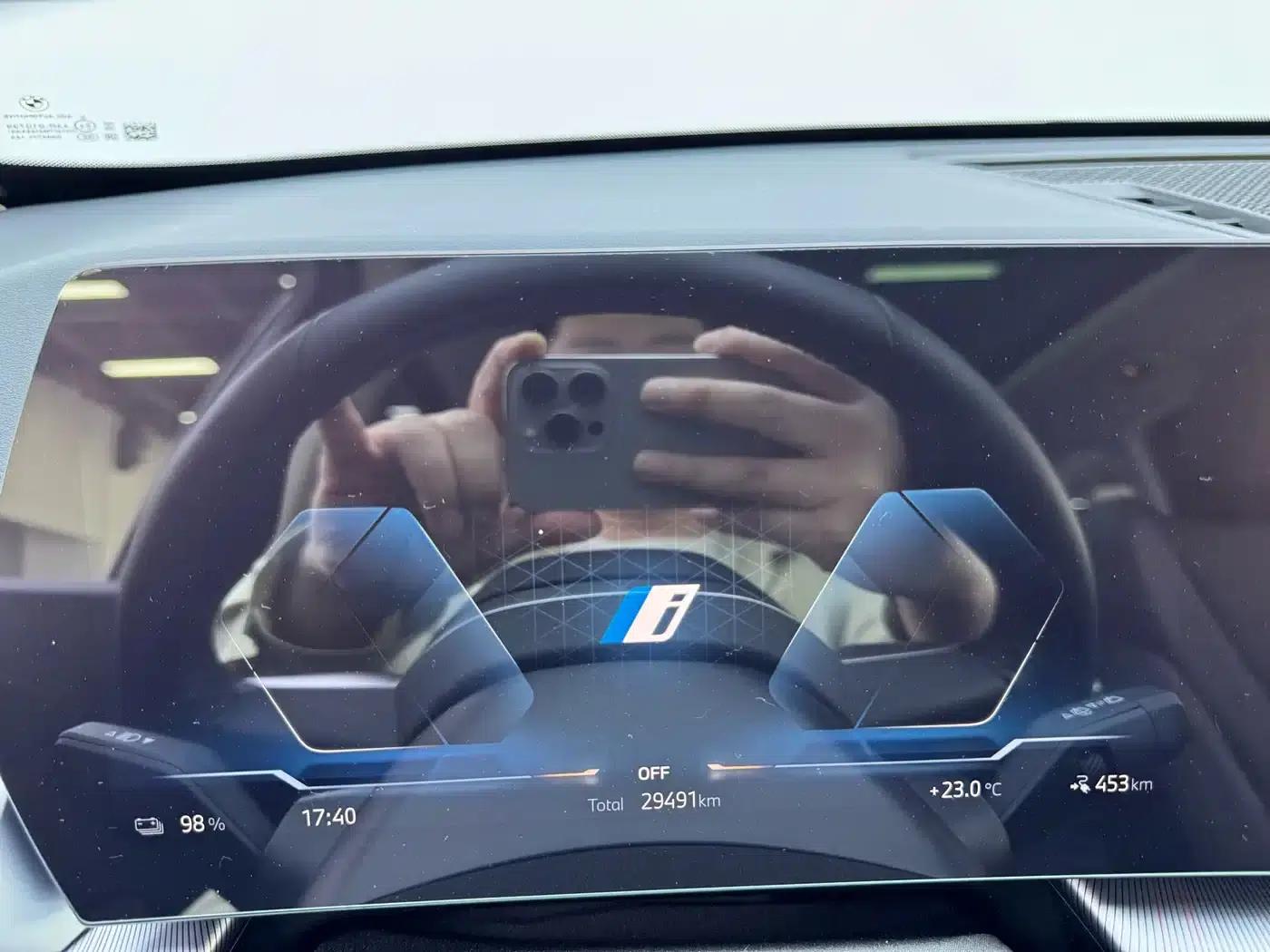BMW iX1 2023 eDrive25L M Sport Package — миниатюра 8