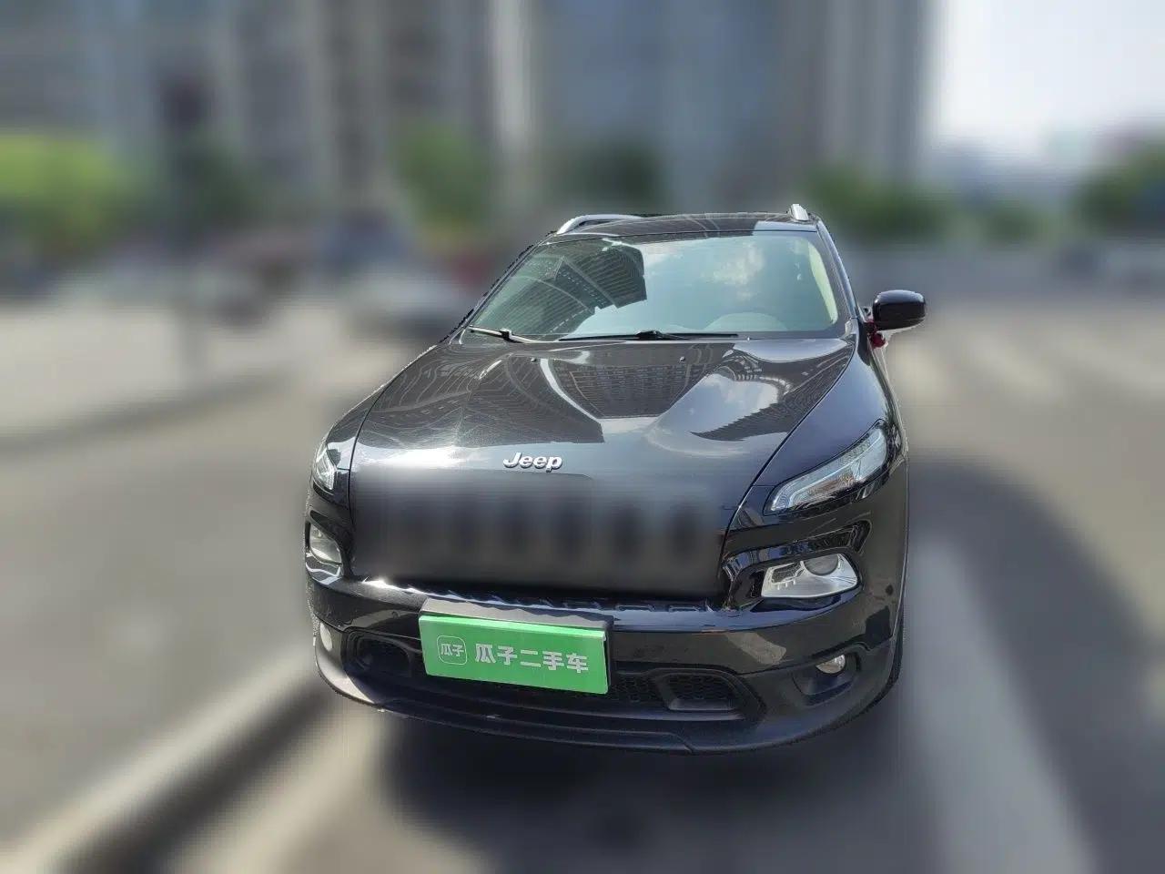 Jeep Cherokee 2016 2.4L Leading Smart Version — миниатюра 2