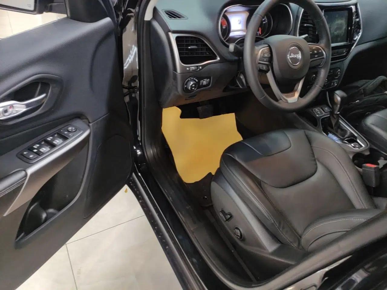 Jeep Cherokee 2019 2.0T Two-Wheel Drive Smart Enjoyment Version China VI — миниатюра 18