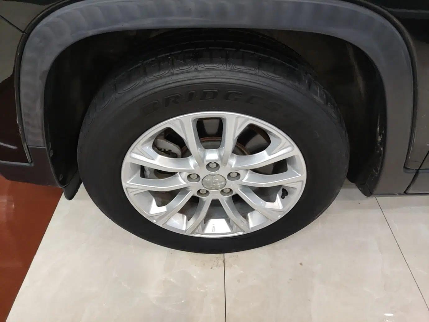 Jeep Cherokee 2019 2.0T Two-Wheel Drive Smart Enjoyment Version China VI — миниатюра 10