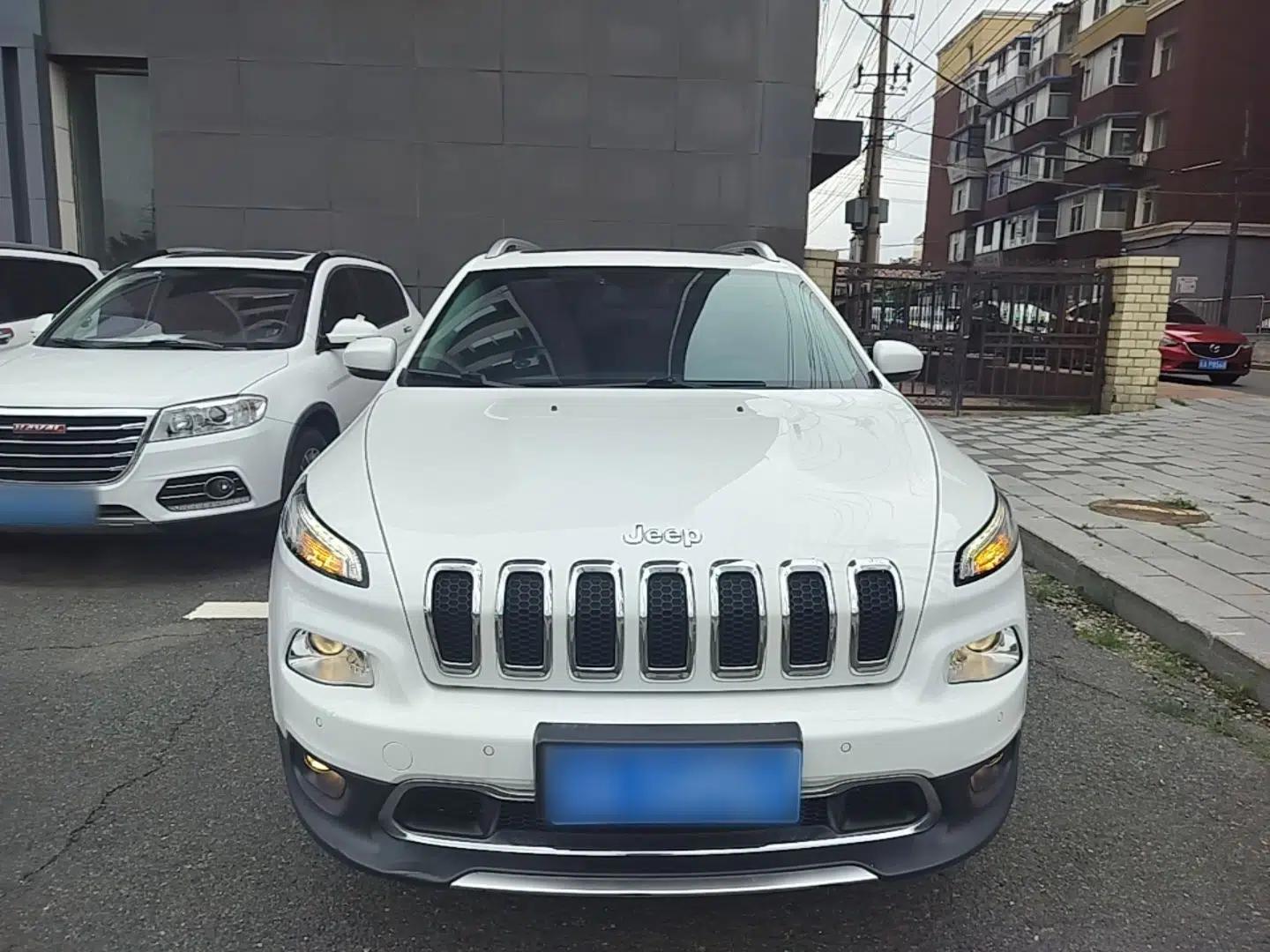 Jeep Cherokee 2016 2.4L Professional Smart Version — миниатюра 2