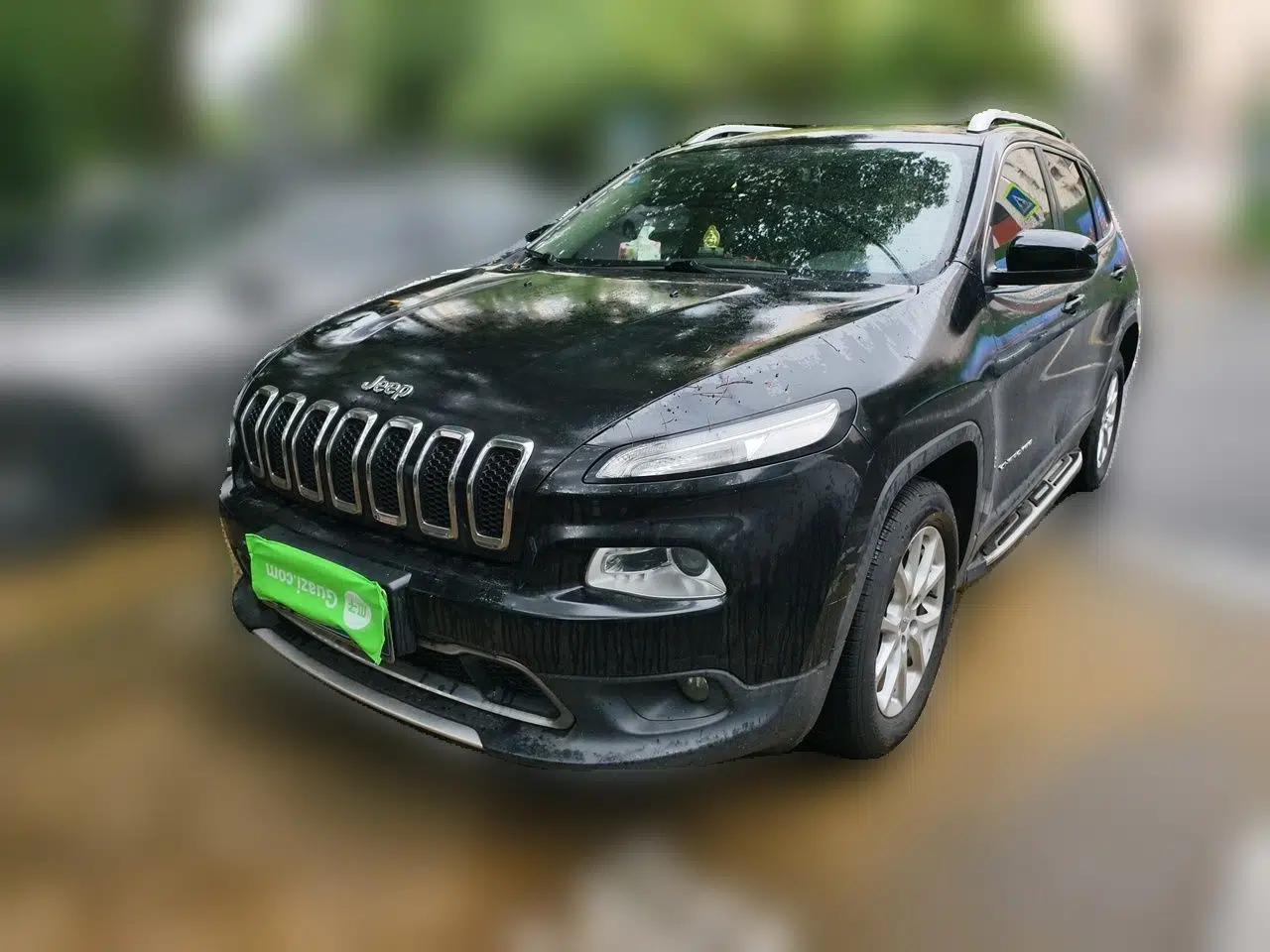 Jeep Cherokee 2017 2.0L Superior Edition — миниатюра 1
