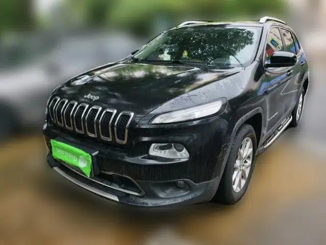 Jeep Cherokee 2017 2.0L Superior Edition