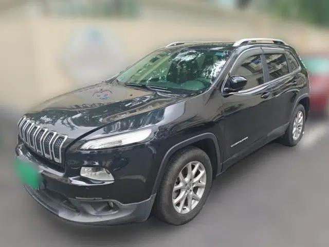 Jeep Cherokee 2016 2.0L Superior Edition