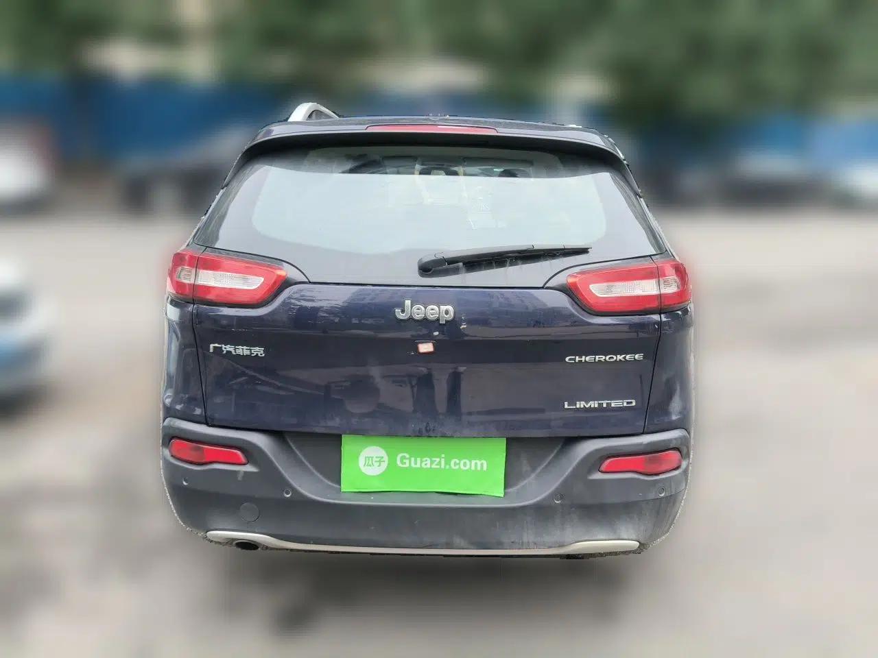 Jeep Cherokee 2017 2.0L Superior Edition — миниатюра 5