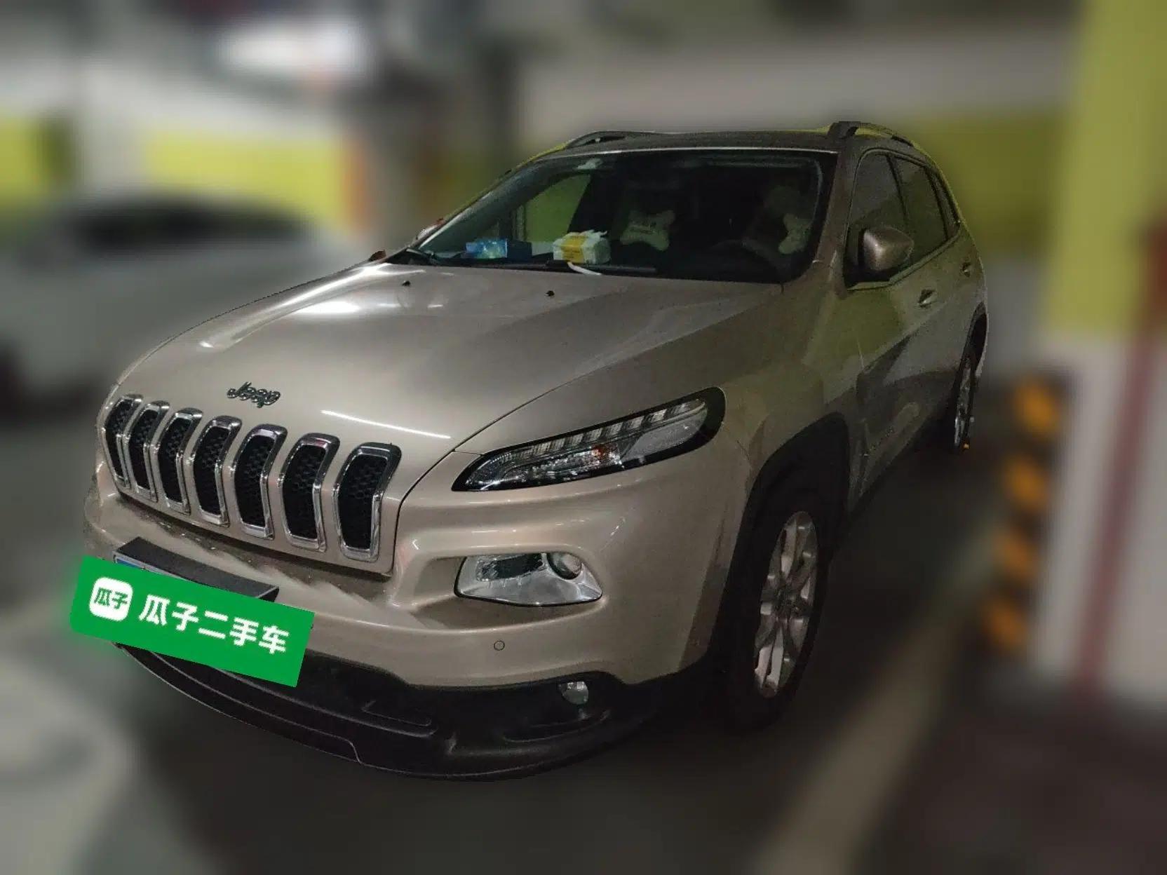 Jeep Cherokee 2016 2.4L Leading Smart Version — миниатюра 1