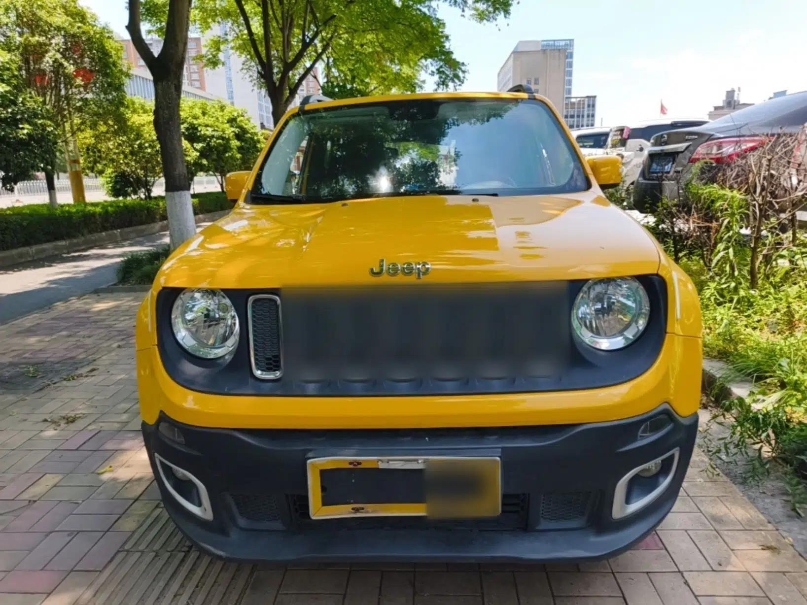Jeep Renegade 2017 180T Automatic High-Energy Version — миниатюра 2