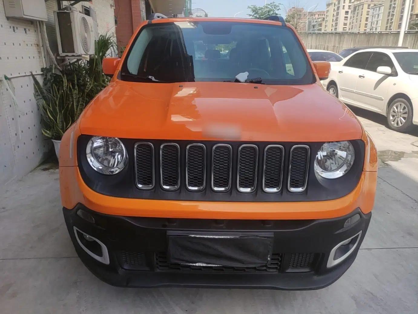 Jeep Renegade 2016 1.4T Automatic Jingneng Edition — миниатюра 2