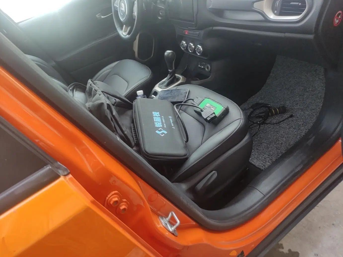 Jeep Renegade 2016 1.4T Automatic Jingneng Edition — миниатюра 19