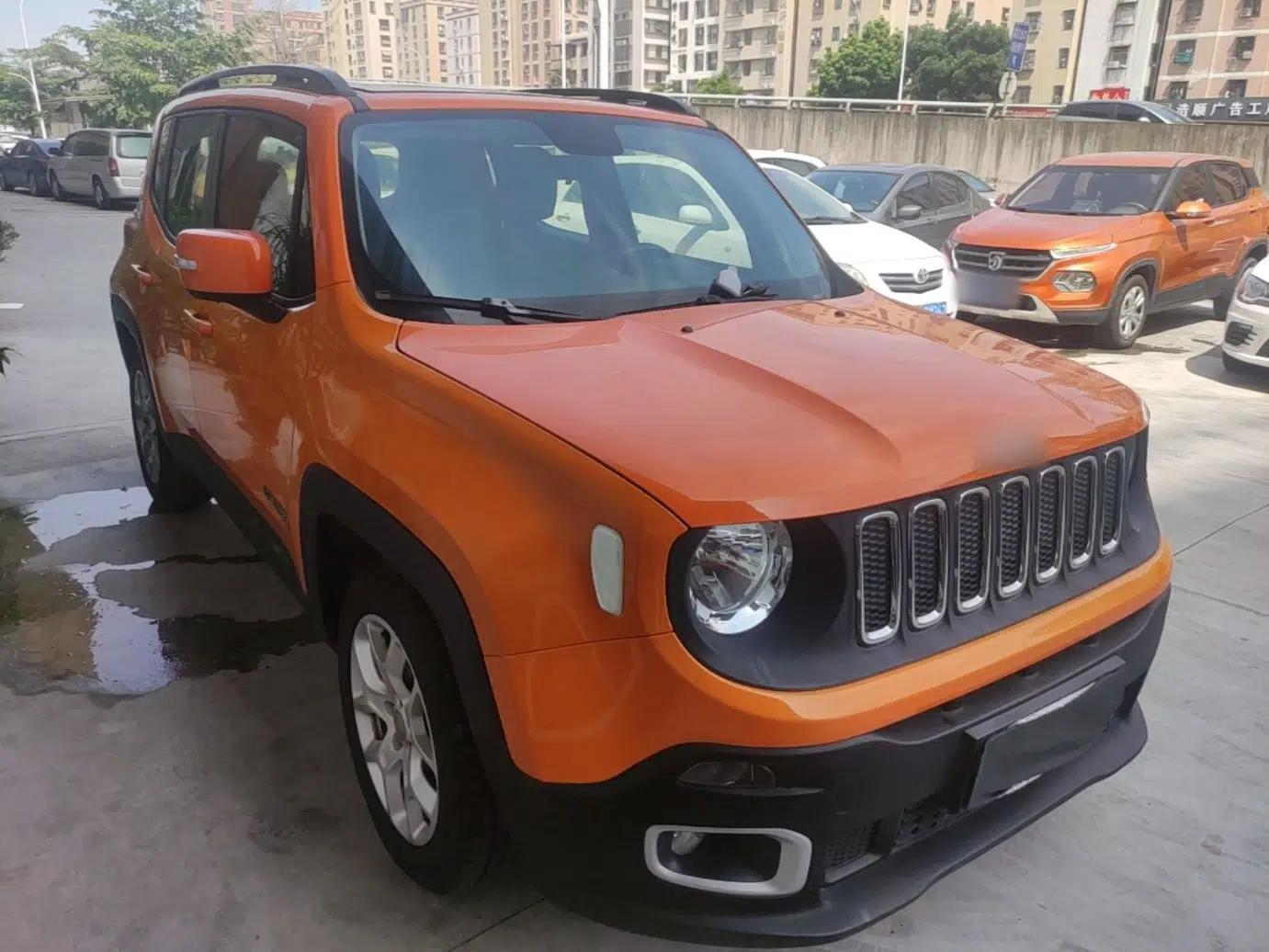 Jeep Renegade 2016 1.4T Automatic Jingneng Edition — миниатюра 3