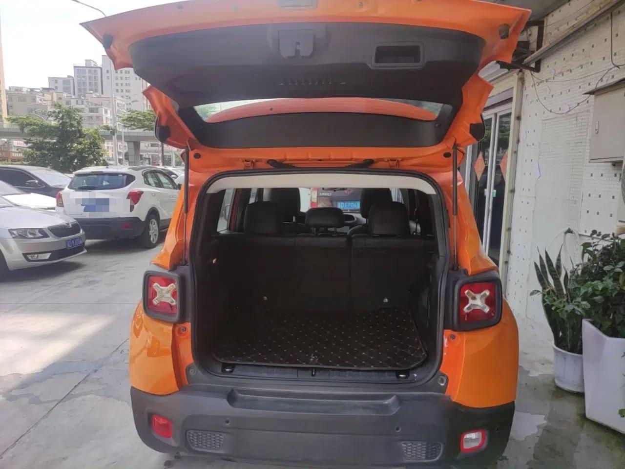 Jeep Renegade 2016 1.4T Automatic Jingneng Edition — миниатюра 22