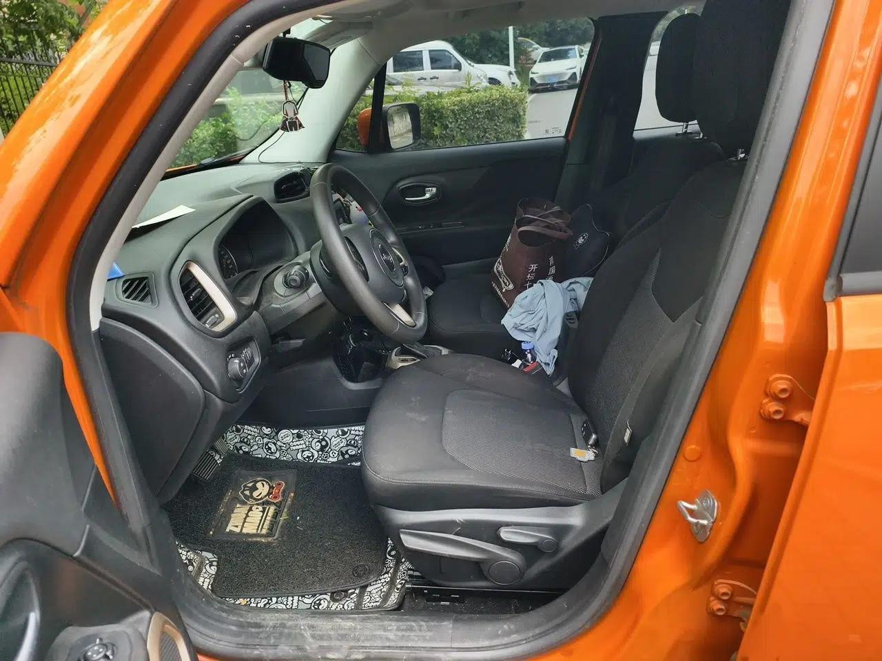Jeep Renegade 2016 1.4T Automatic Jingneng Version+ — миниатюра 14