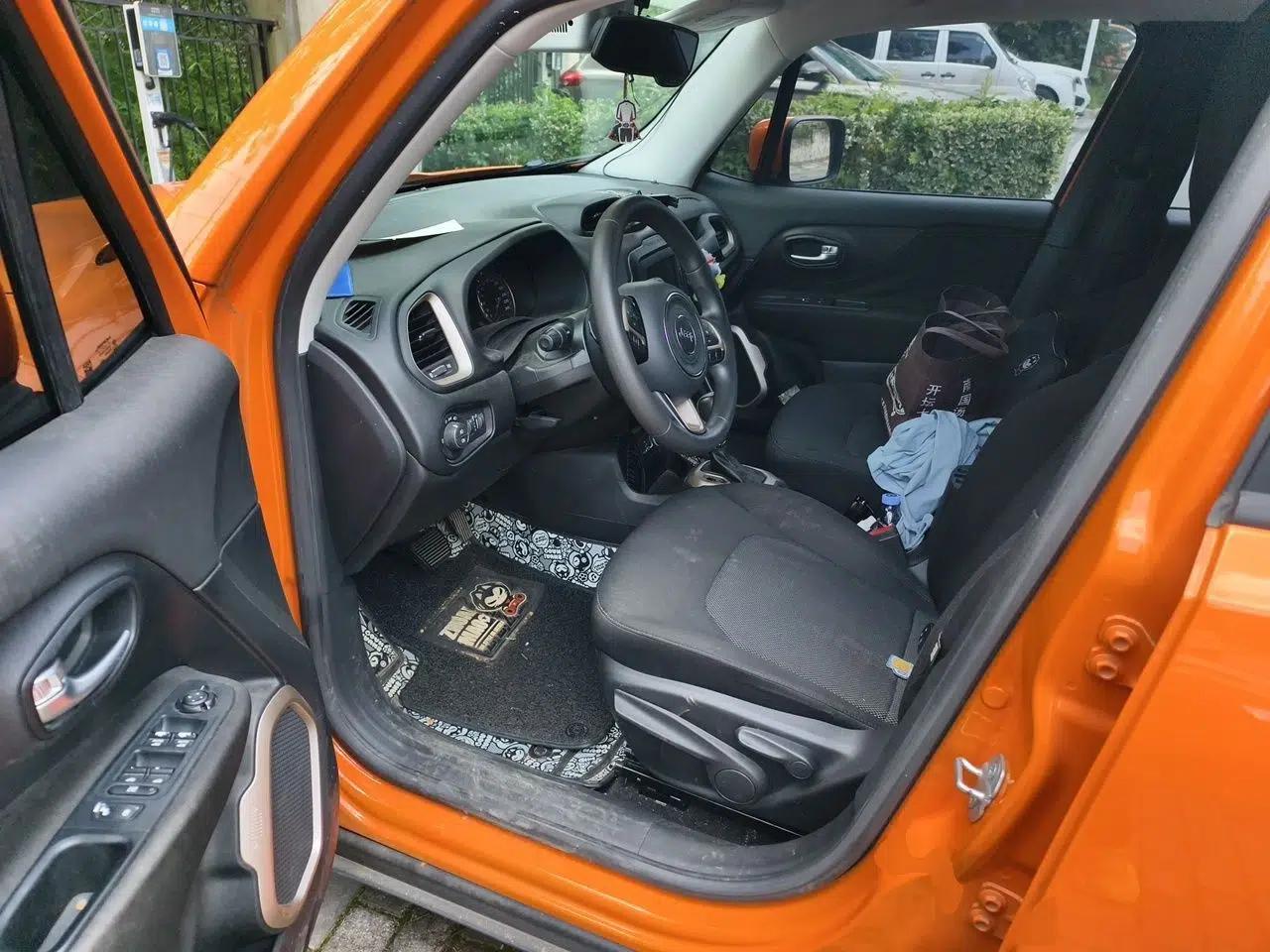 Jeep Renegade 2016 1.4T Automatic Jingneng Version+ — миниатюра 19