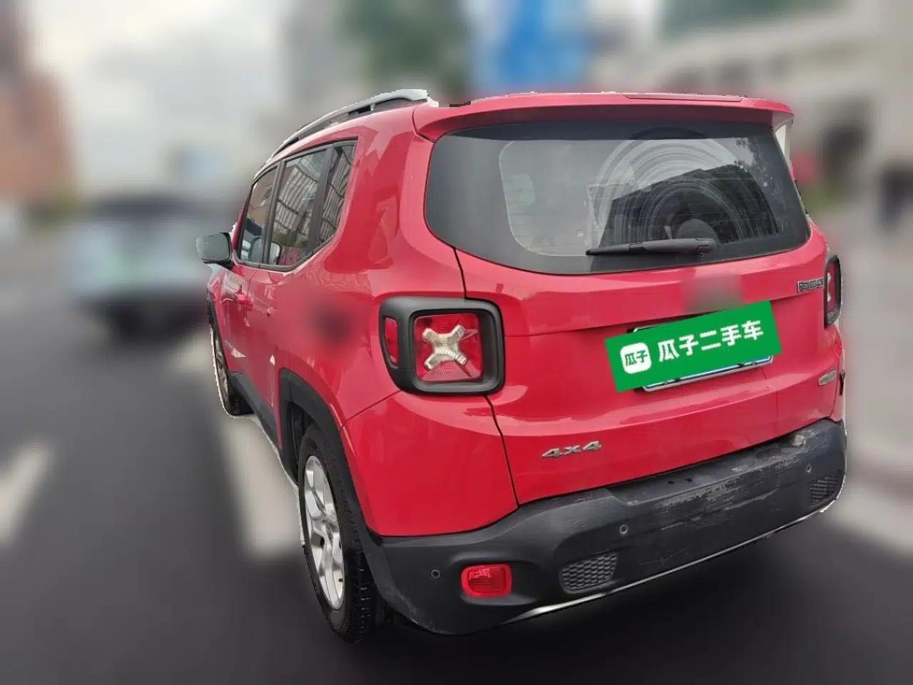 Jeep Renegade 2016 1.4T Automatic Jingneng Version+ — миниатюра 4