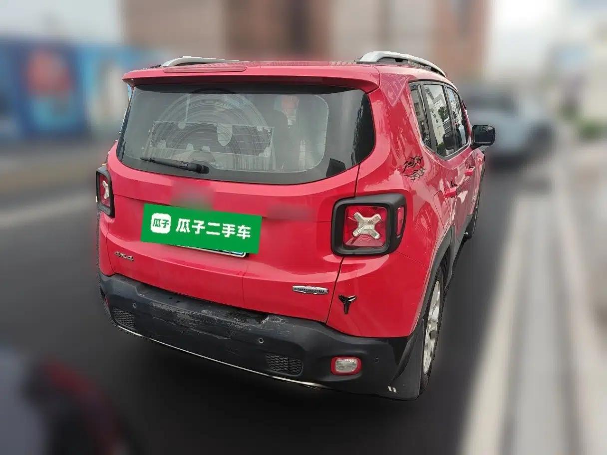 Jeep Renegade 2016 1.4T Automatic Jingneng Version+ — миниатюра 5