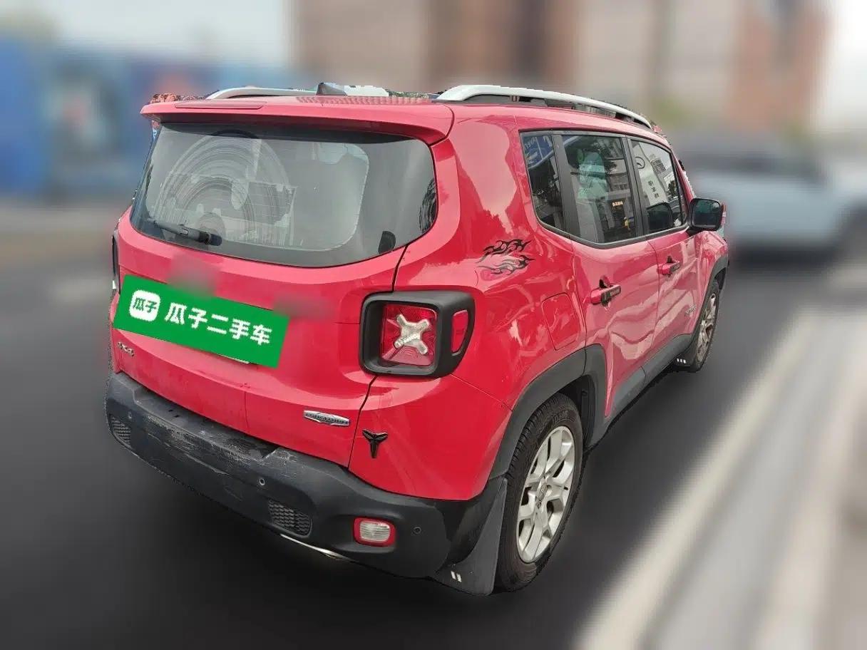 Jeep Renegade 2016 1.4T Automatic Jingneng Version+ — миниатюра 6