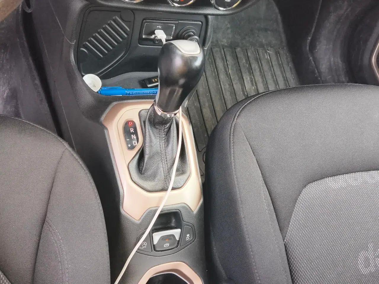 Jeep Renegade 2016 1.4T Automatic Jingneng Edition — миниатюра 14