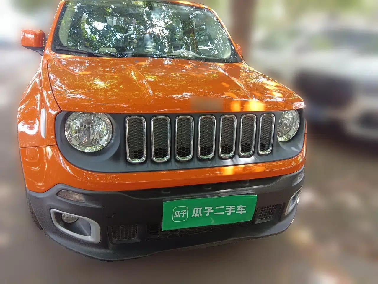 Jeep Renegade 2018 Connected Large Screen Version 180T Automatic High-Energy Edition — миниатюра 2