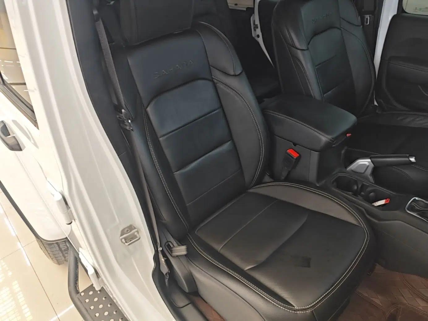 Jeep Wrangler New Energy 2021 Four-Door 2.0T 4xe Sahara — миниатюра 19