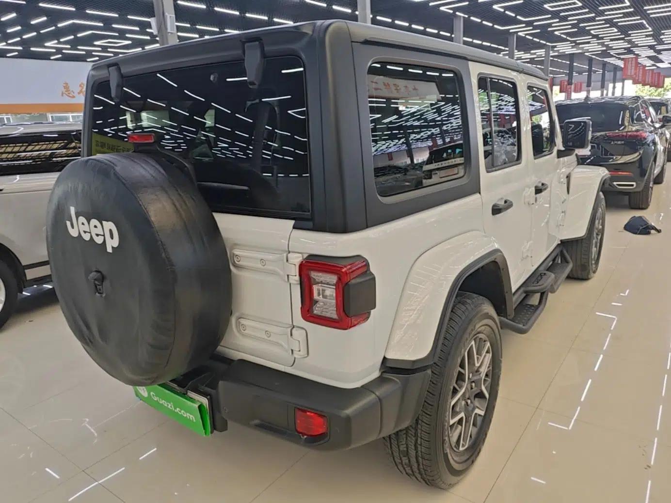Jeep Wrangler New Energy 2021 Four-Door 2.0T 4xe Sahara — миниатюра 6