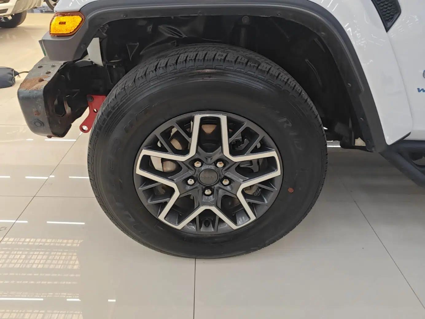 Jeep Wrangler New Energy 2021 Four-Door 2.0T 4xe Sahara — миниатюра 10