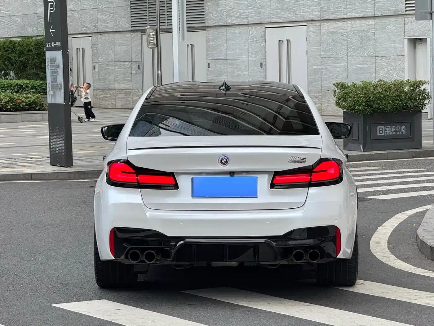 2021 BMW M5 — миниатюра 3