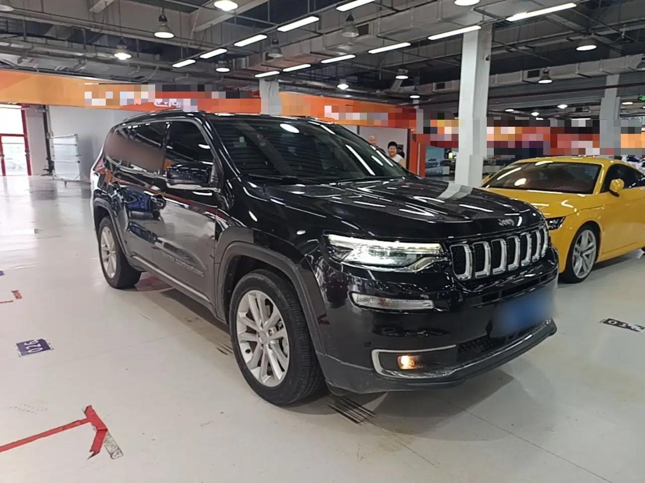 Jeep Grand Commander 2020 2.0T Four-Wheel Drive Elite Enhanced Edition — миниатюра 3