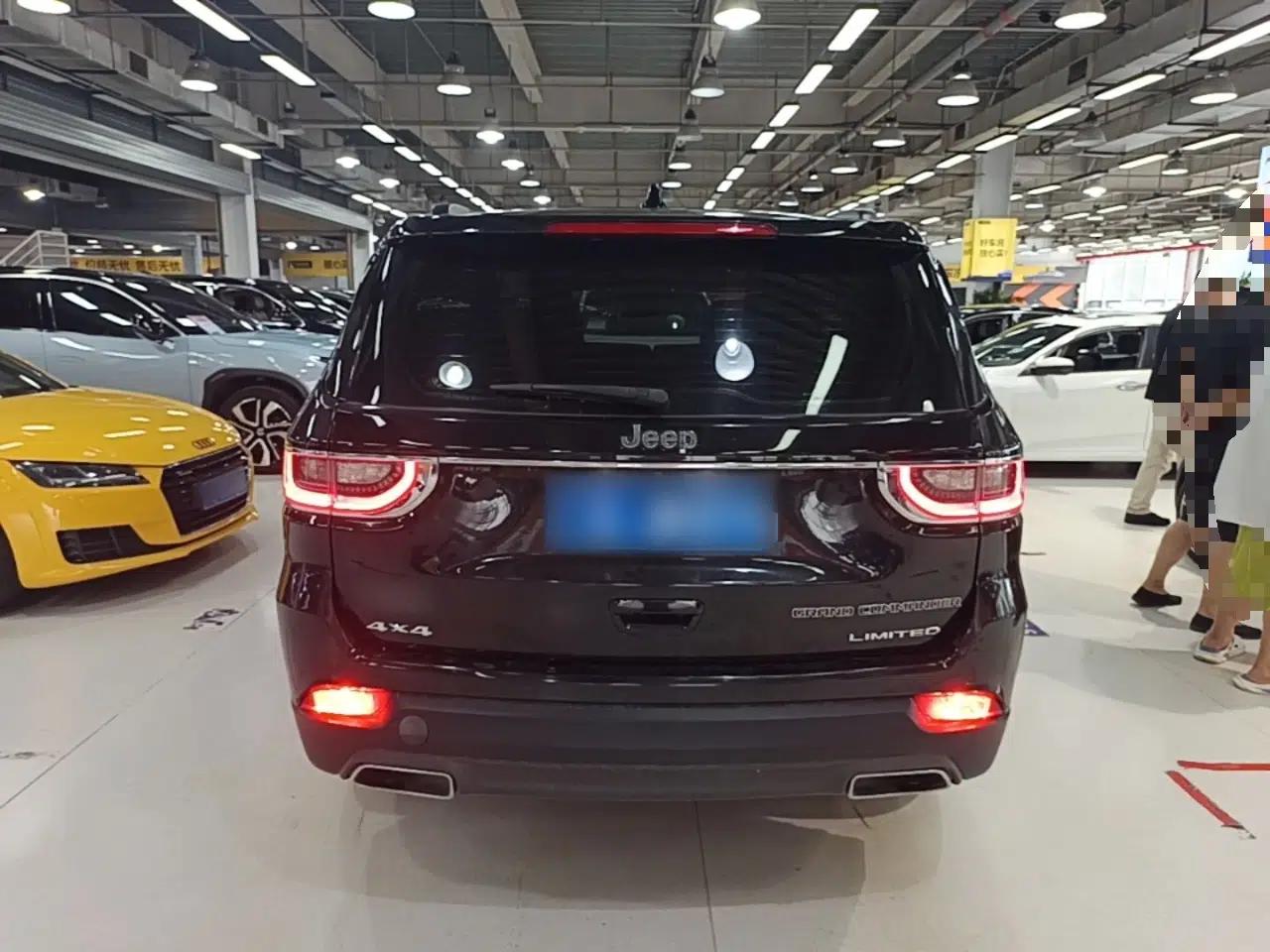 Jeep Grand Commander 2020 2.0T Four-Wheel Drive Elite Enhanced Edition — миниатюра 5