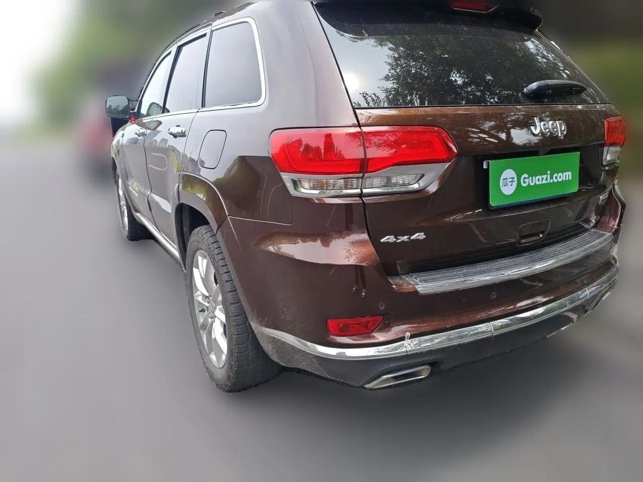 Jeep Grand Cherokee 2014 5.7L Flagship Prestige Edition — миниатюра 4