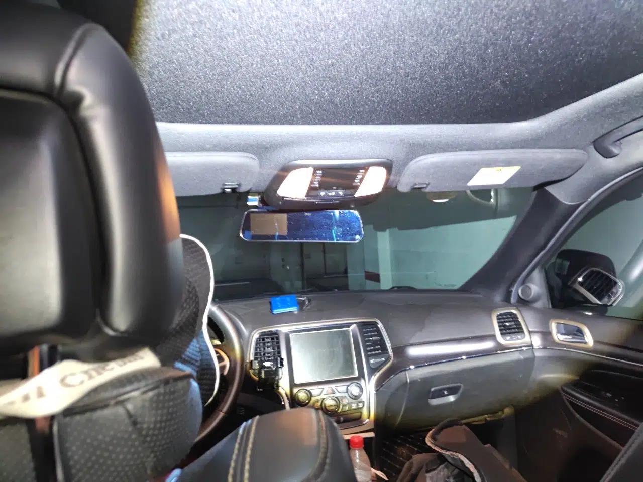 Jeep Grand Cherokee 2014 3.0L Comfort Navigation Edition — миниатюра 18