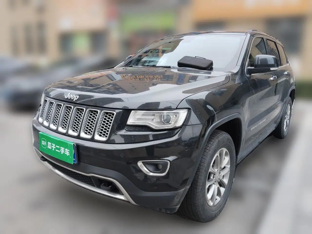 Jeep Grand Cherokee 2016 3.0L Elite Navigation Edition — миниатюра 1
