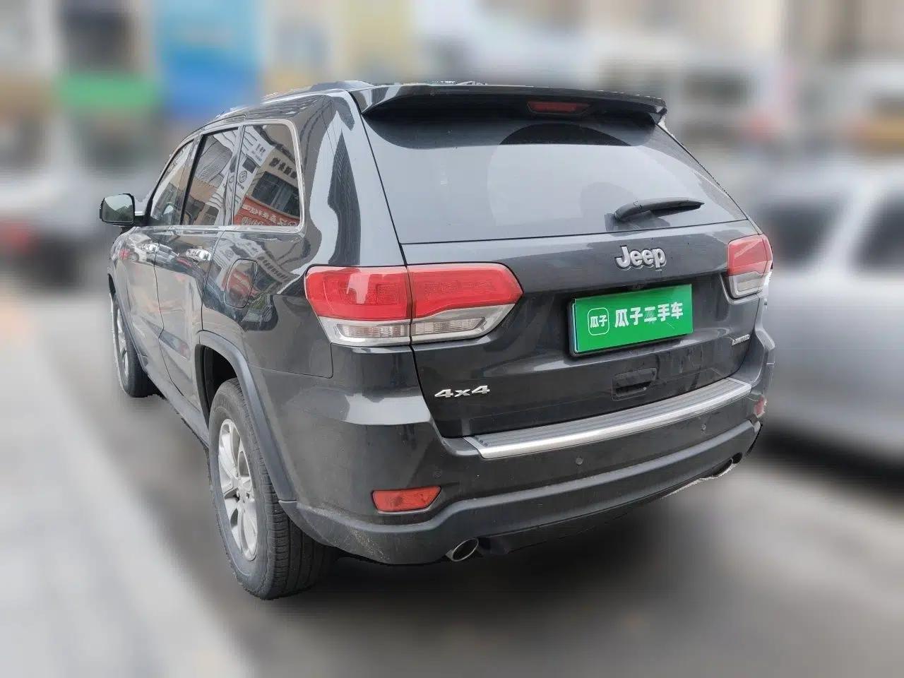 Jeep Grand Cherokee 2016 3.0L Elite Navigation Edition — миниатюра 4