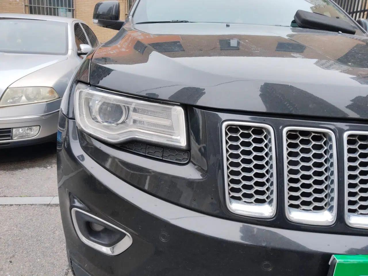Jeep Grand Cherokee 2016 3.0L Elite Navigation Edition — миниатюра 7