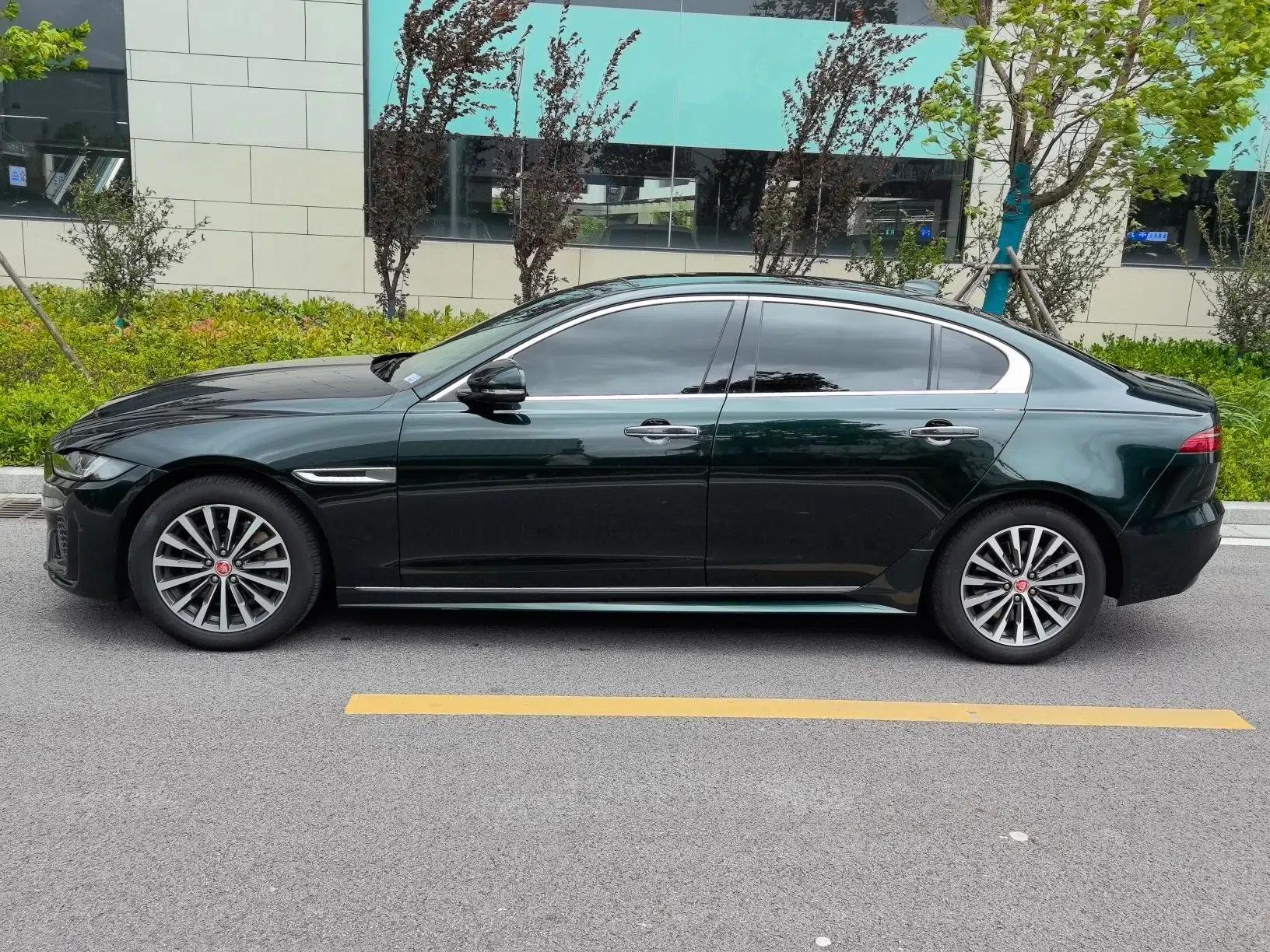 Jaguar XEL 2021 2.0T 200PS R-DYNAMIC Youth Sports Edition — миниатюра 20