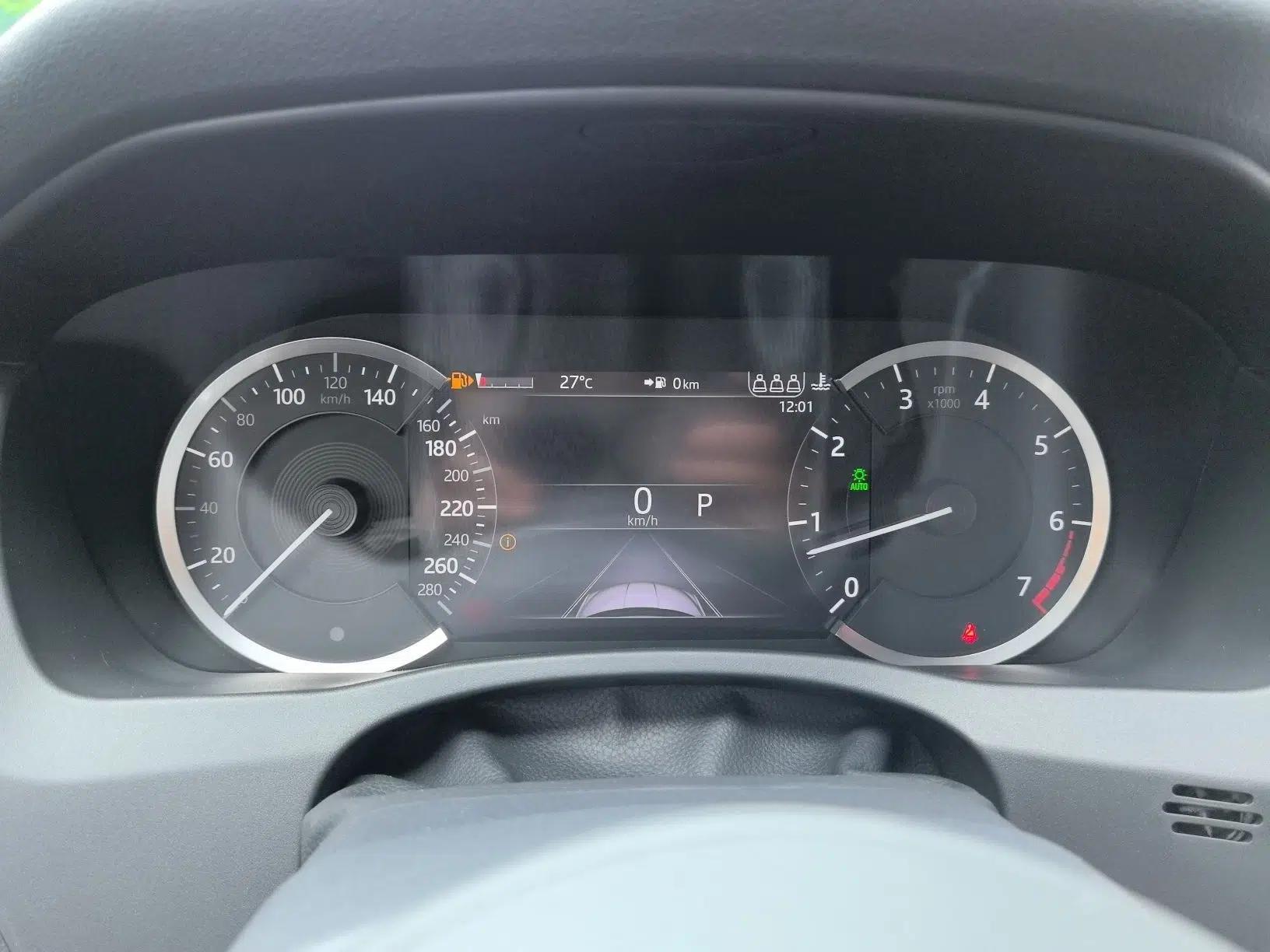 Jaguar XEL 2021 2.0T 200PS R-DYNAMIC Youth Sports Edition — миниатюра 23