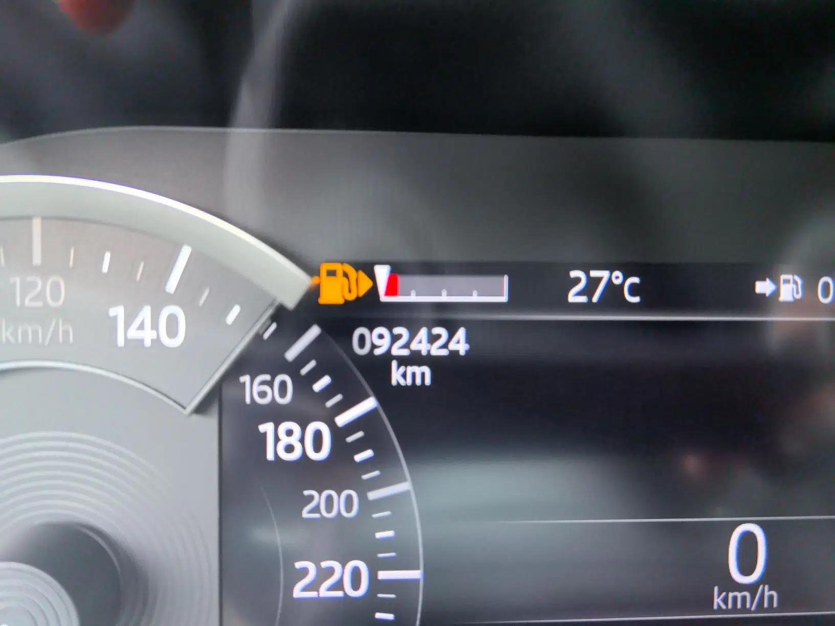 Jaguar XEL 2021 2.0T 200PS R-DYNAMIC Youth Sports Edition — миниатюра 24