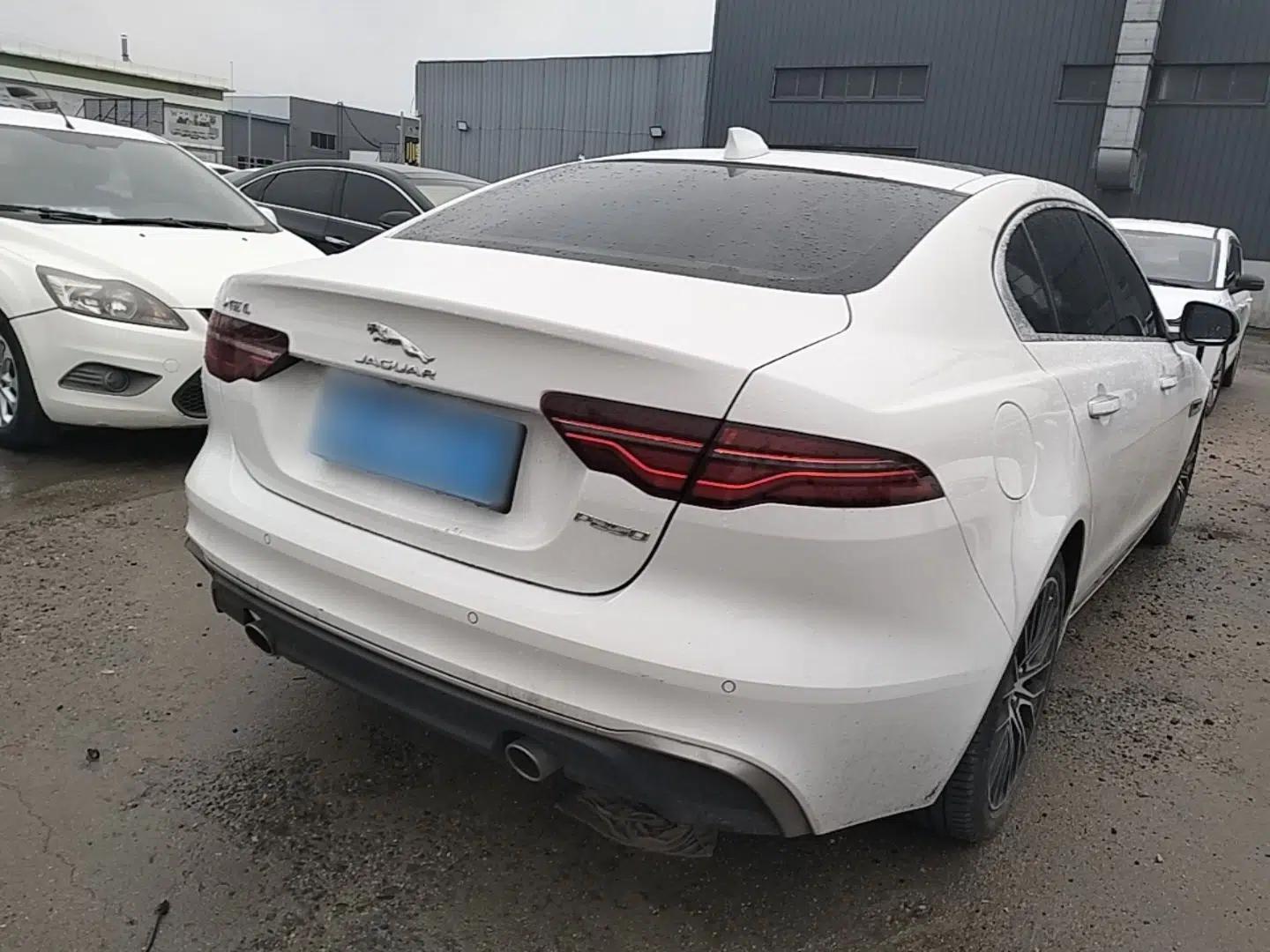 Jaguar XEL 2021 2.0T 250 PS S Progressive Elegance Edition — миниатюра 6