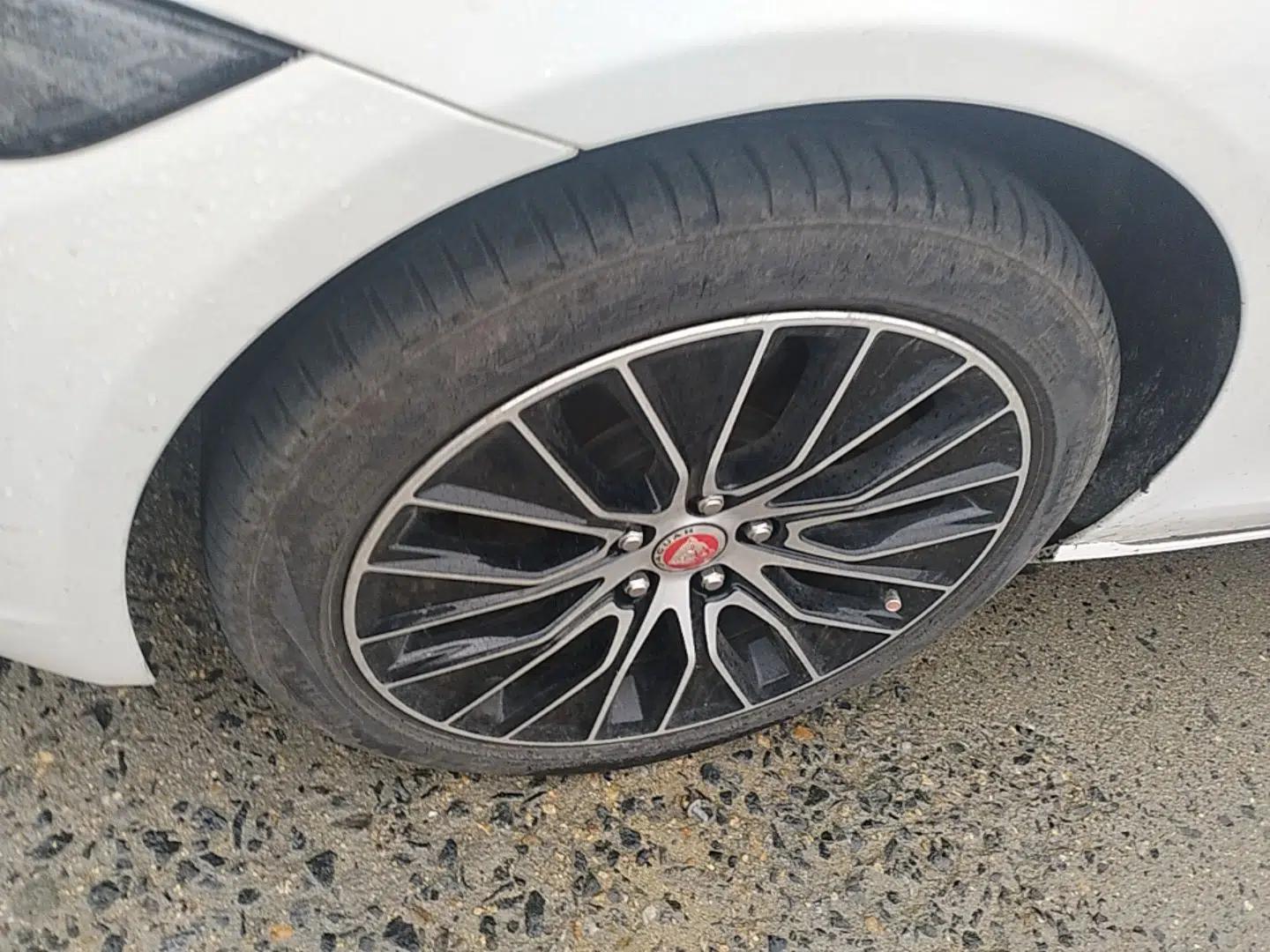 Jaguar XEL 2021 2.0T 250 PS S Progressive Elegance Edition — миниатюра 10