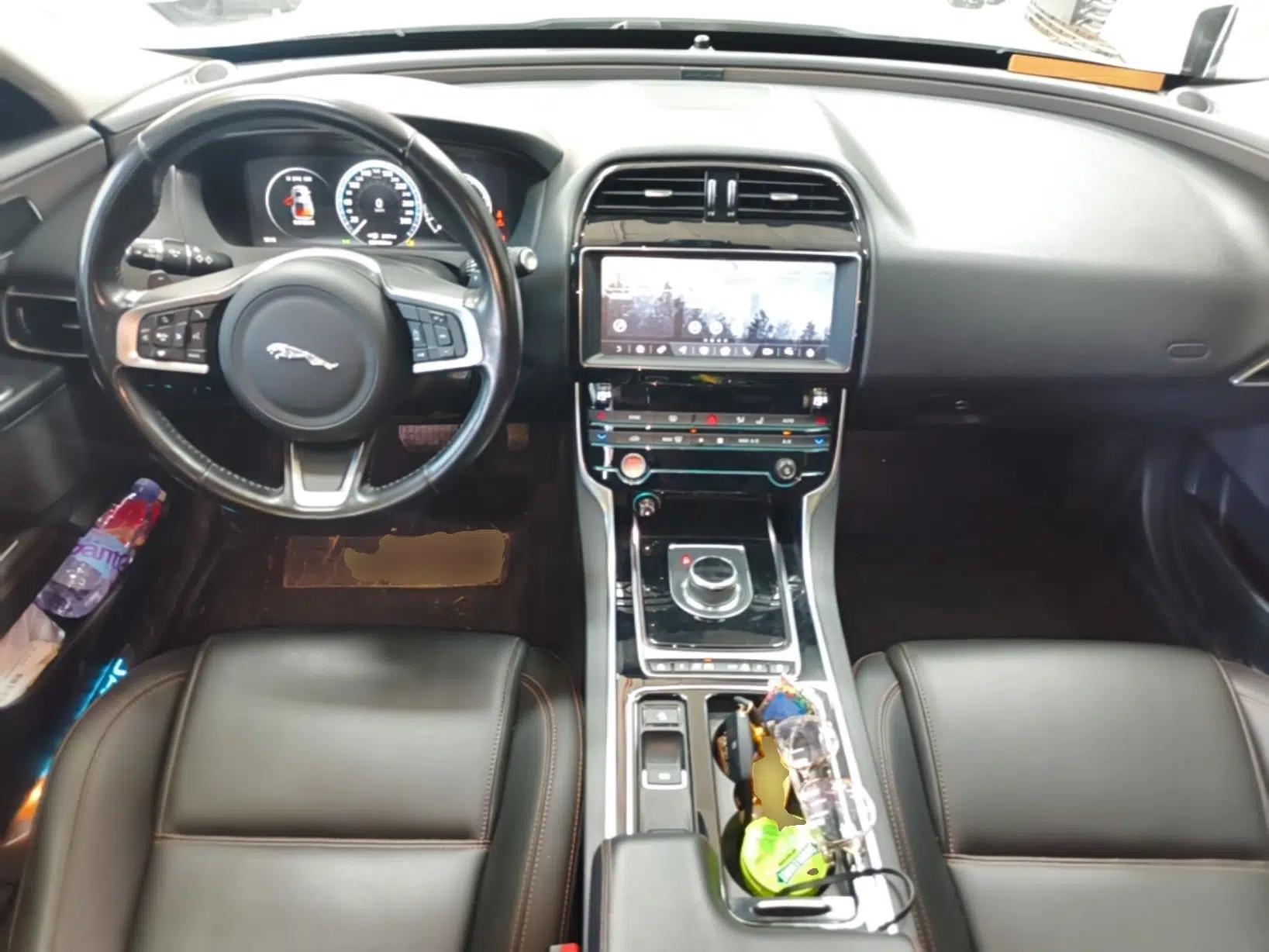 Jaguar XEL 2019 2.0T 200 PS Deluxe Edition — миниатюра 17
