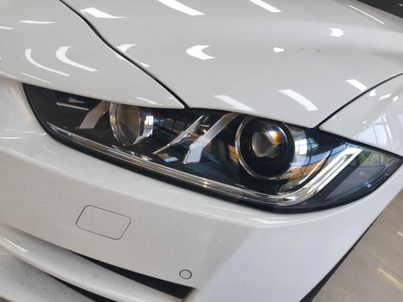 Jaguar XEL 2019 2.0T 200 PS Deluxe Edition — миниатюра 8