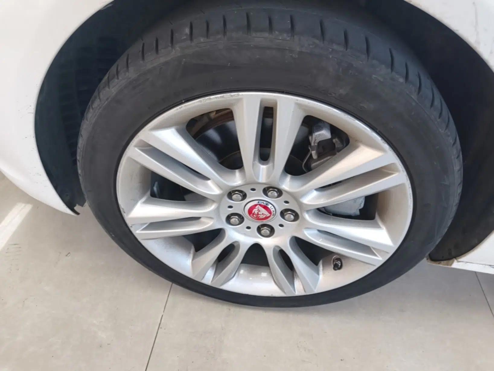 Jaguar XEL 2019 2.0T 200 PS Deluxe Edition — миниатюра 10