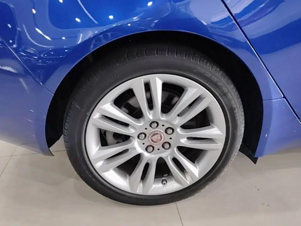 Jaguar XEL 2019 2.0T 200 PS Deluxe Edition — миниатюра 11