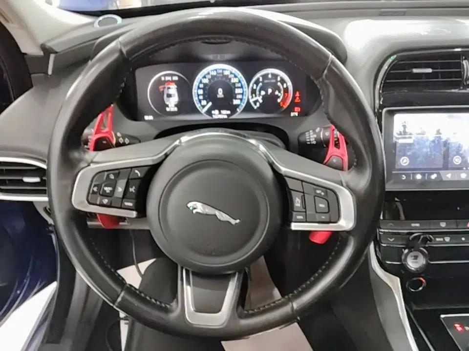 Jaguar XEL 2019 2.0T 200 PS Deluxe Edition — миниатюра 13