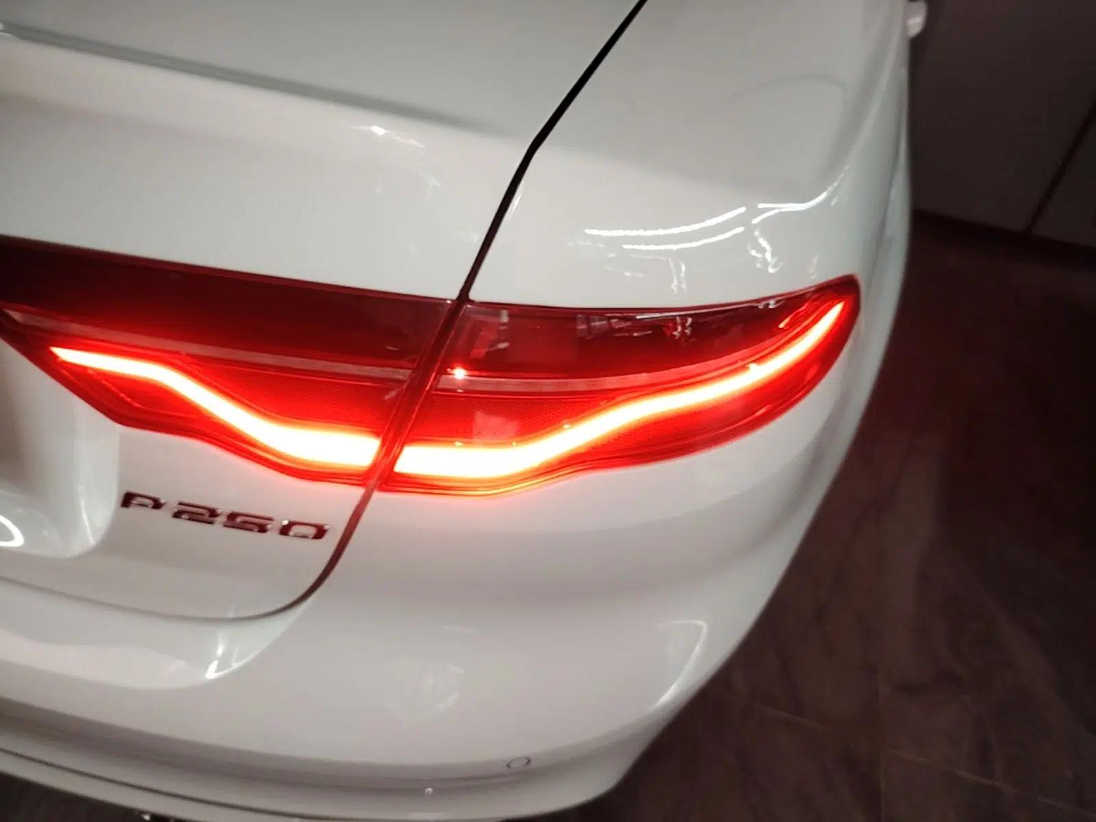 Jaguar XEL 2024 2.0T 250 PS R-DYNAMIC S Advanced Sport Edition — миниатюра 9