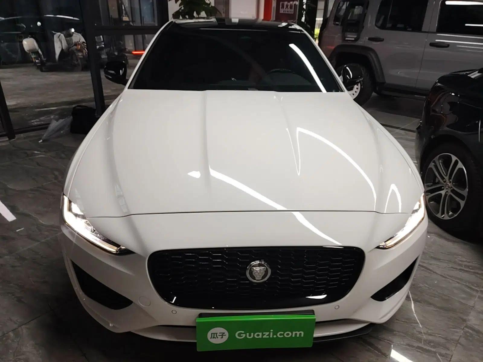 Jaguar XEL 2024 2.0T 250 PS R-DYNAMIC S Ebony Black Sport Edition — миниатюра 2