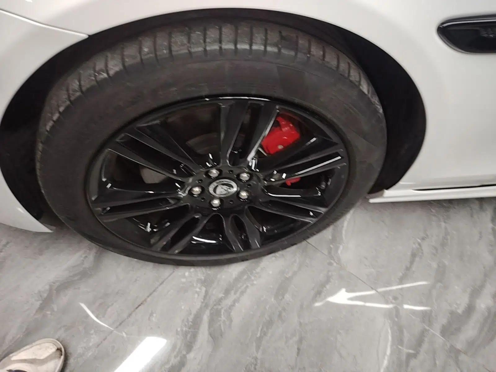Jaguar XEL 2024 2.0T 250 PS R-DYNAMIC S Ebony Black Sport Edition — миниатюра 10