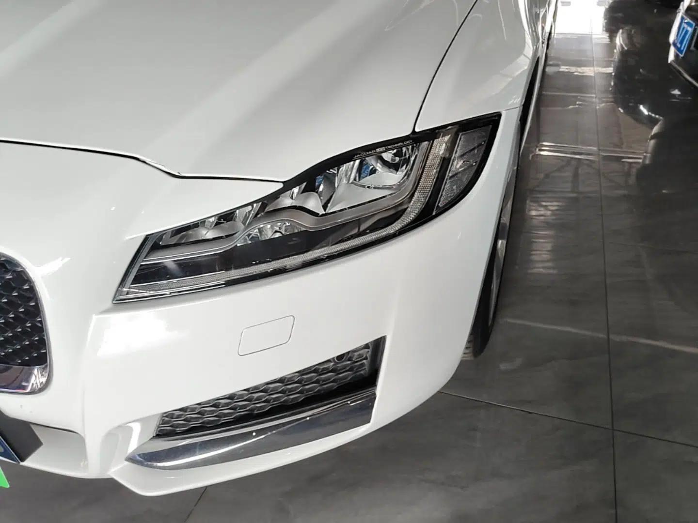 Jaguar XFL 2020 XFL 2.0T P250 Two-Wheel-Drive Luxury Edition — миниатюра 8