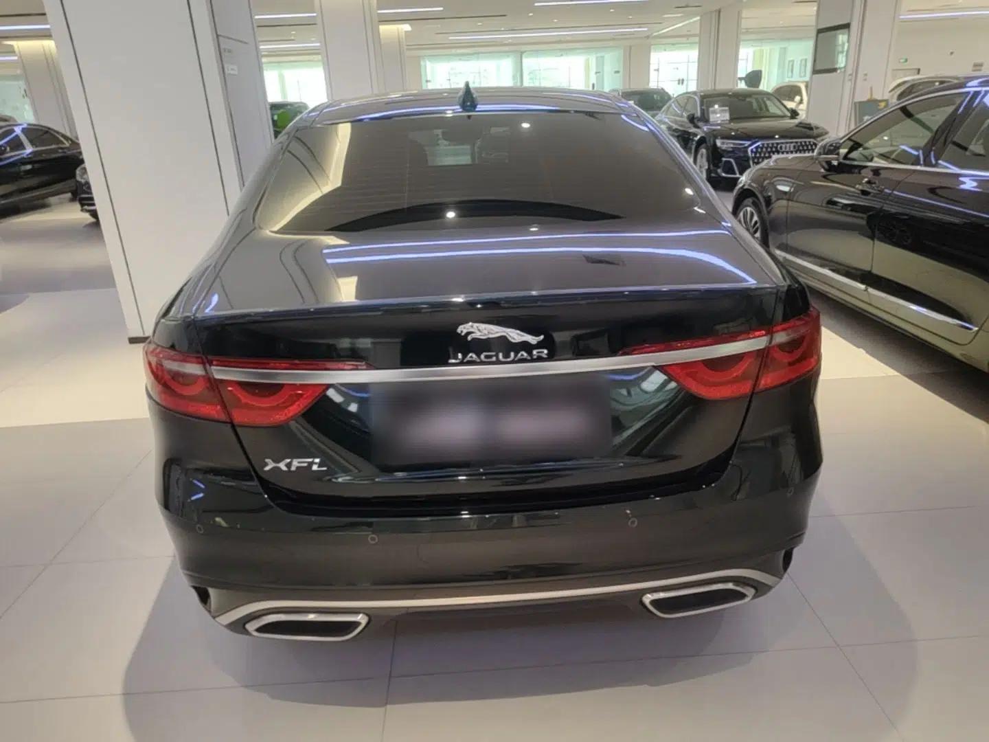 Jaguar XFL 2023 XFL 2.0T P250 Two-Wheel-Drive Elite Sport Edition — миниатюра 5
