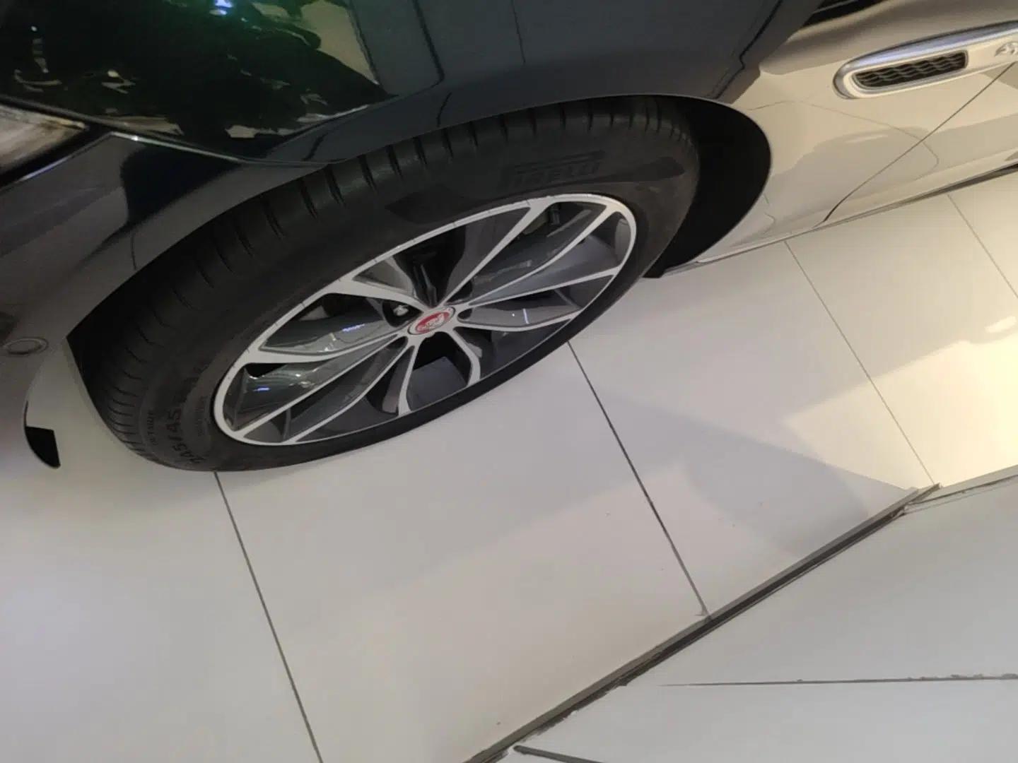 Jaguar XFL 2023 XFL 2.0T P250 Two-Wheel-Drive Elite Sport Edition — миниатюра 10