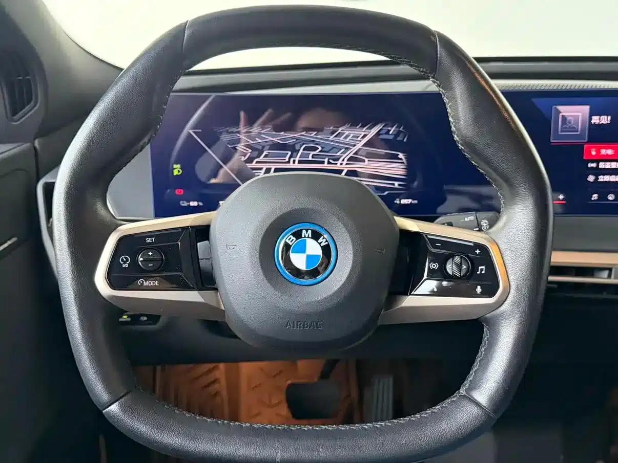 BMW iX 2023 xDrive40 — миниатюра 8